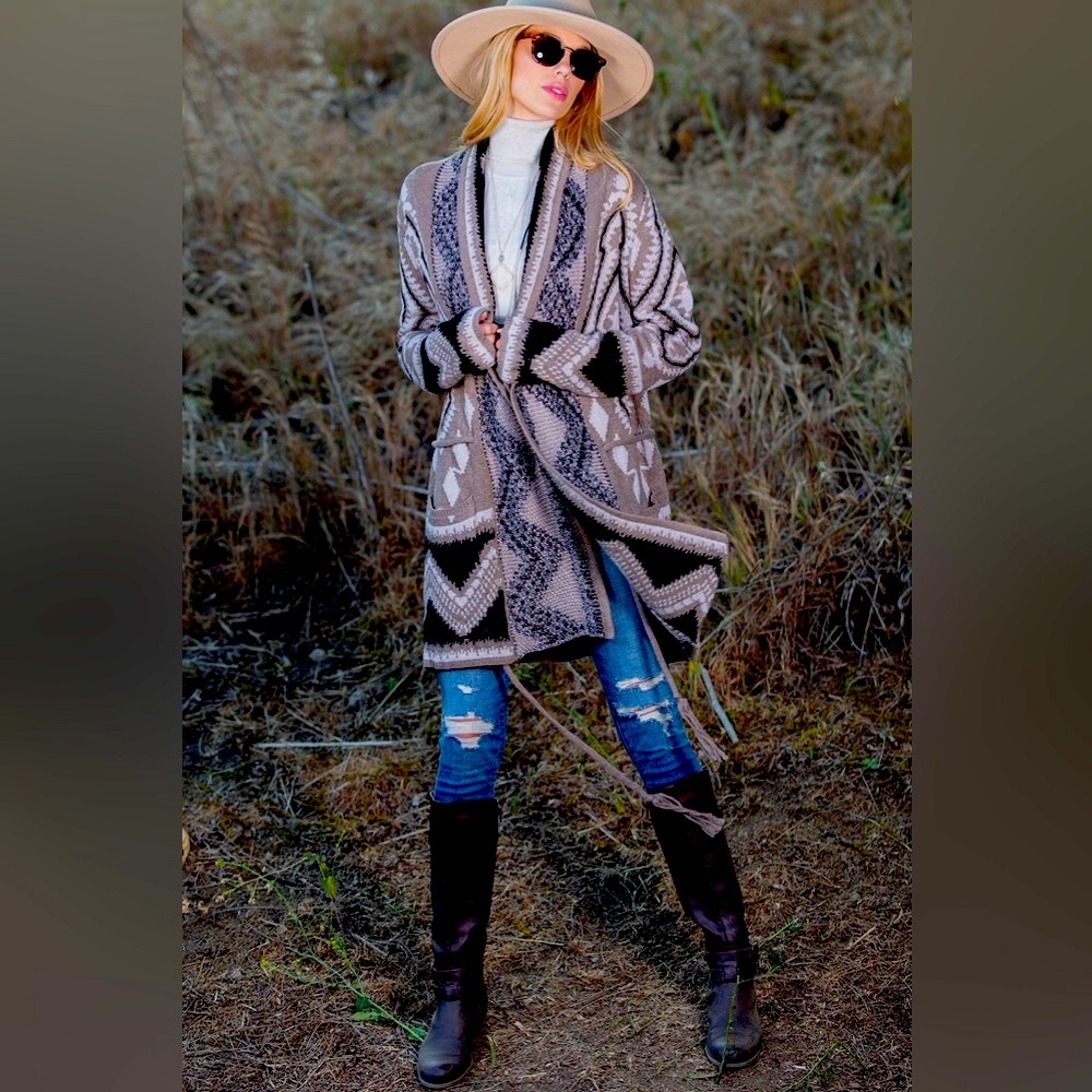 New Long Aztec Print Knit Cardigan Last One! - Picture 3 of 8